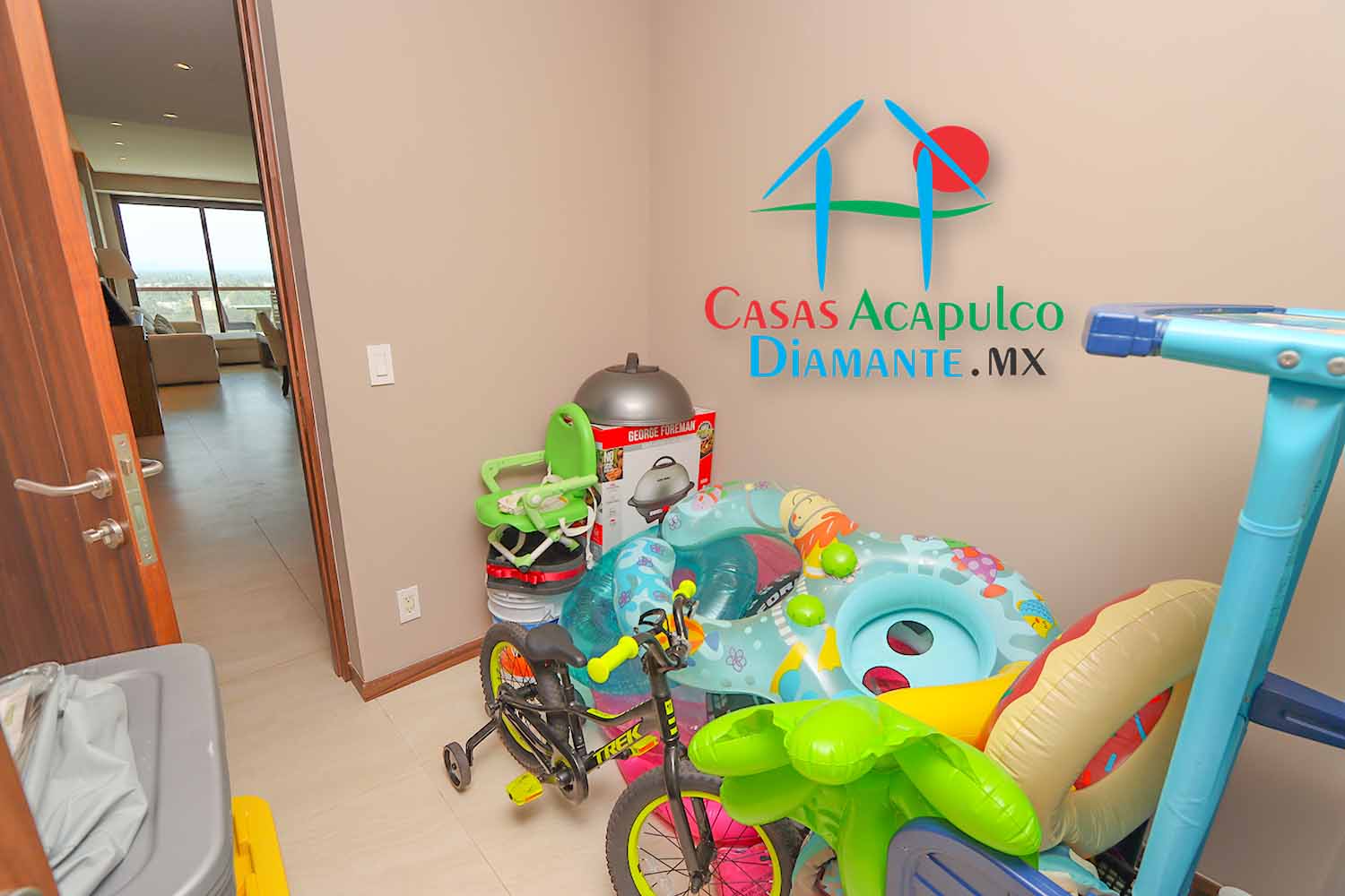 La Isla Emerald C10 - Cuarto de servicio 1 La Isla Emerald C10 - Cuarto de servicio 1